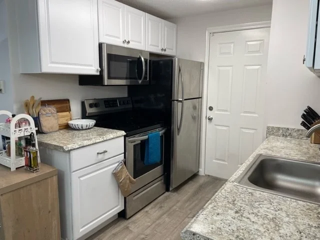 10 Walden Dr, Natick