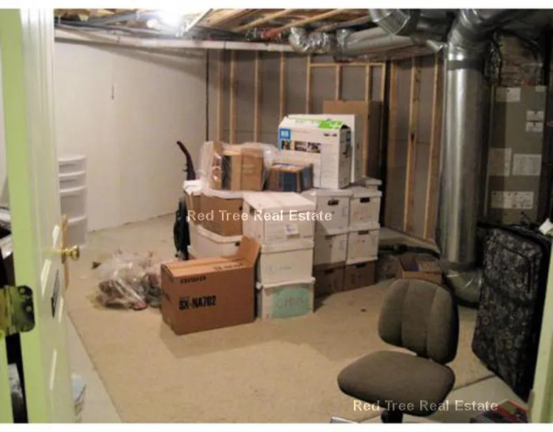 81 Westminster Ave, Roxbury