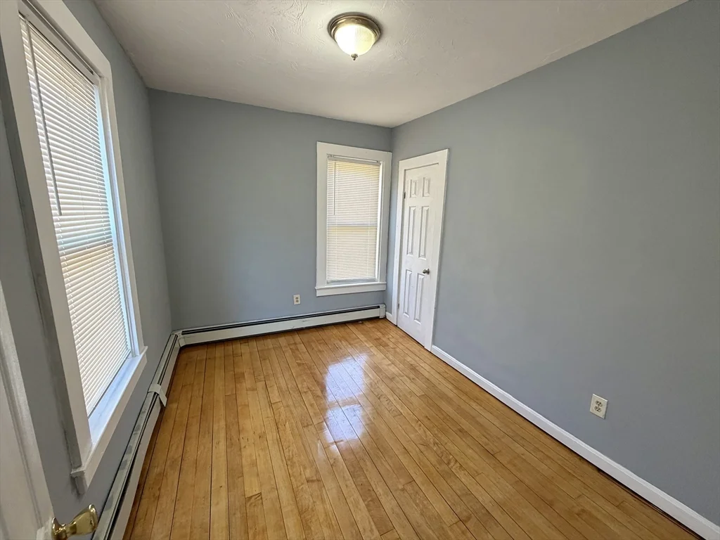 30 Riverview St, Brockton