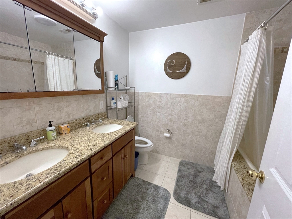 239 Prospect St, The Port