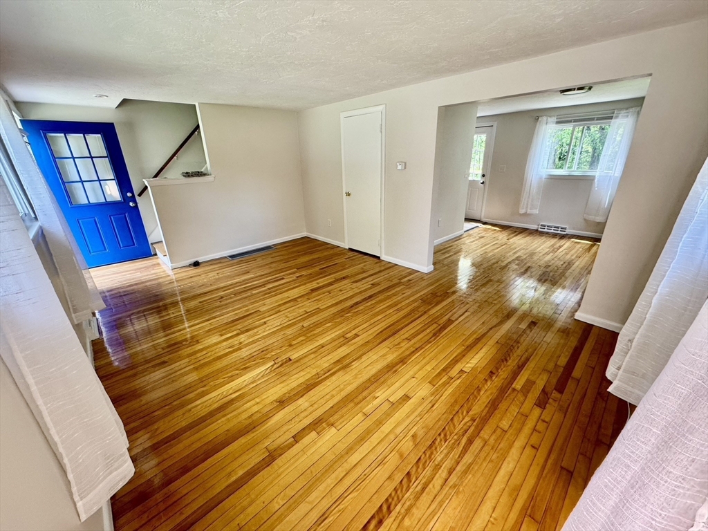 116 Central St, Acton