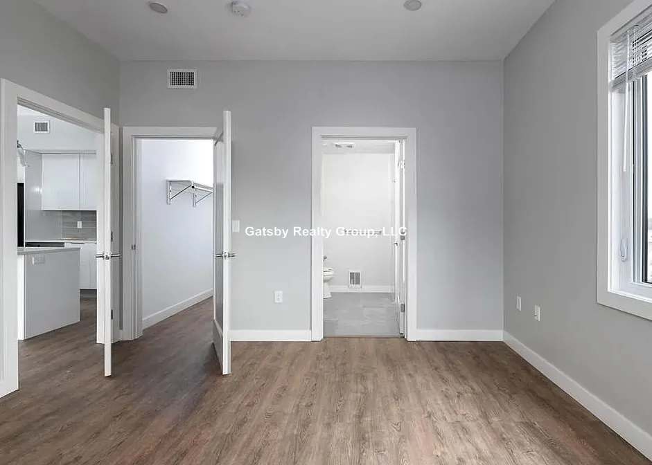 44 Union Sq, Prospect Hill