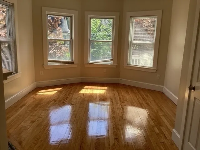 37 Brook St, Central Village