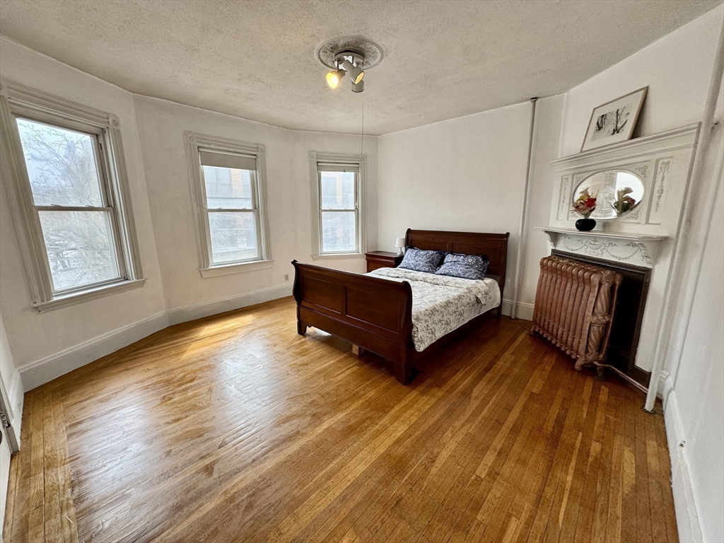 58 Aspinwall Ave, Coolidge Corner