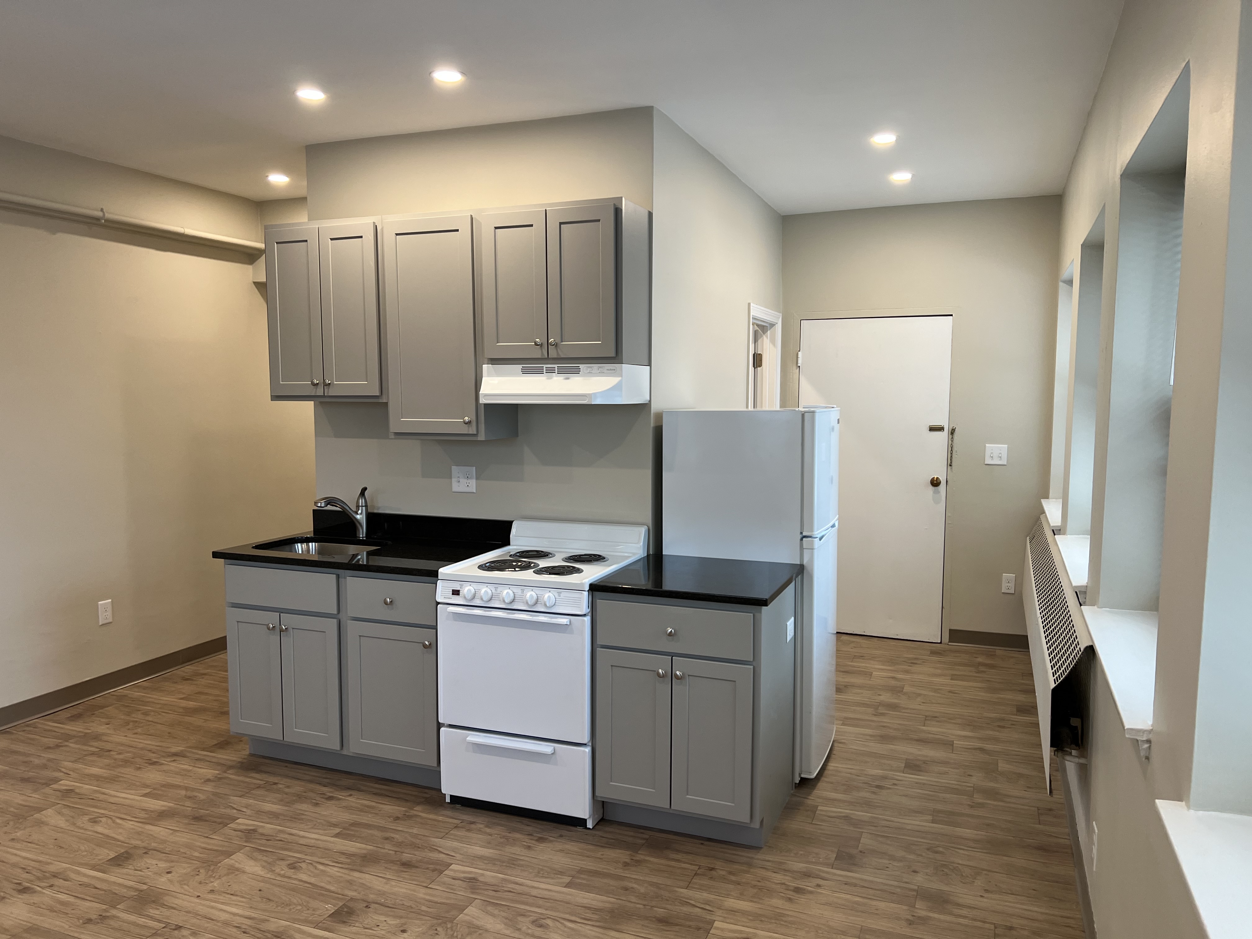 1050 Hancock St, Quincy