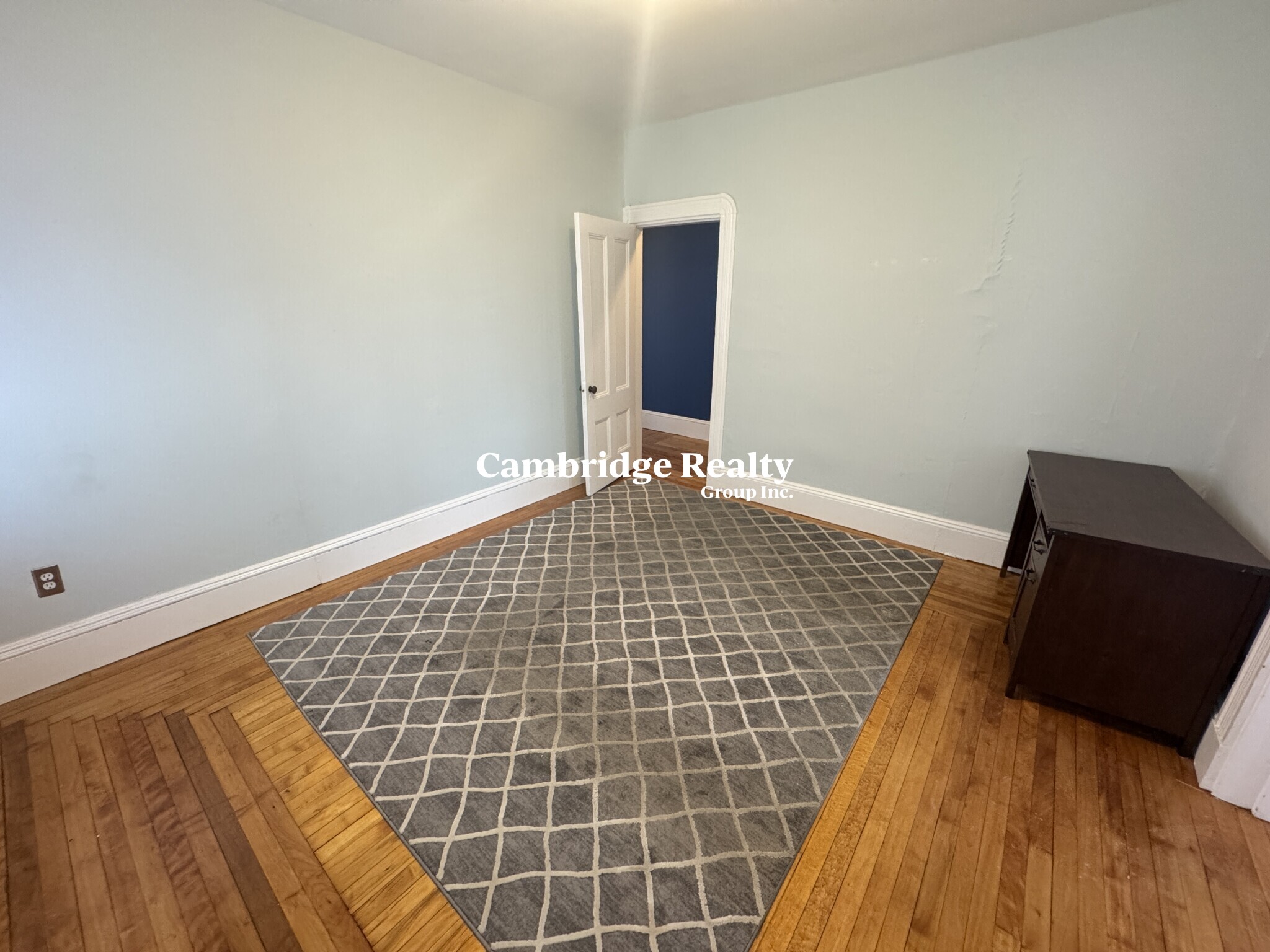 246 Highland Ave, Powder House Square