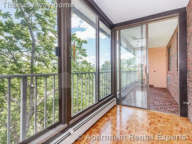 31 Harris St, Other