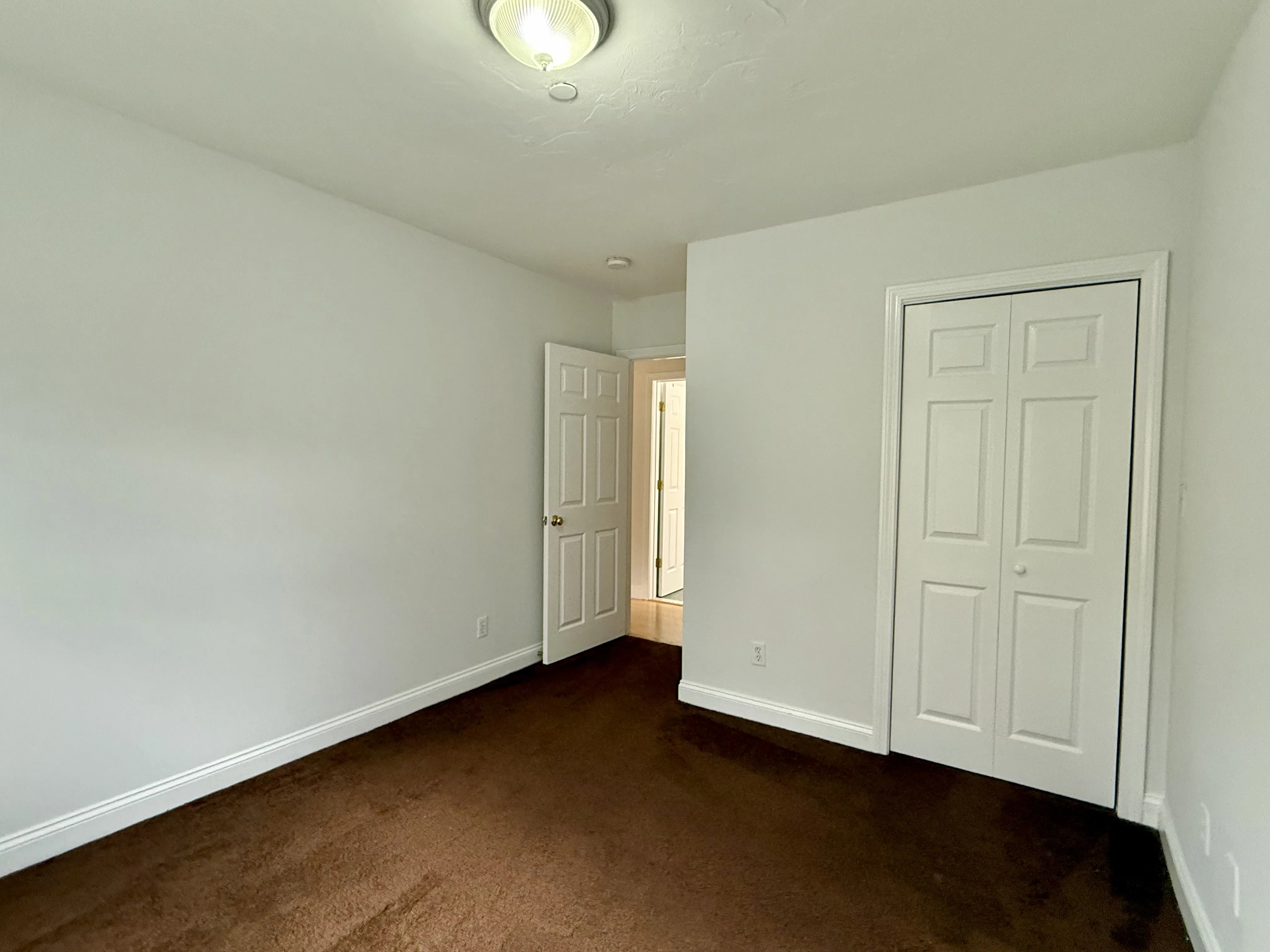 111 West 8th St, South Boston