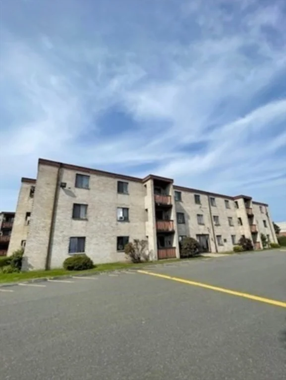 45 Mccoba St, Revere