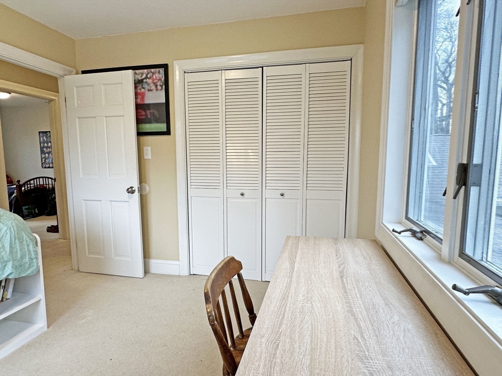 9 Lantern Rd, Belmont