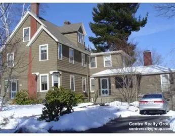 57 Pleasant St, Newton Centre