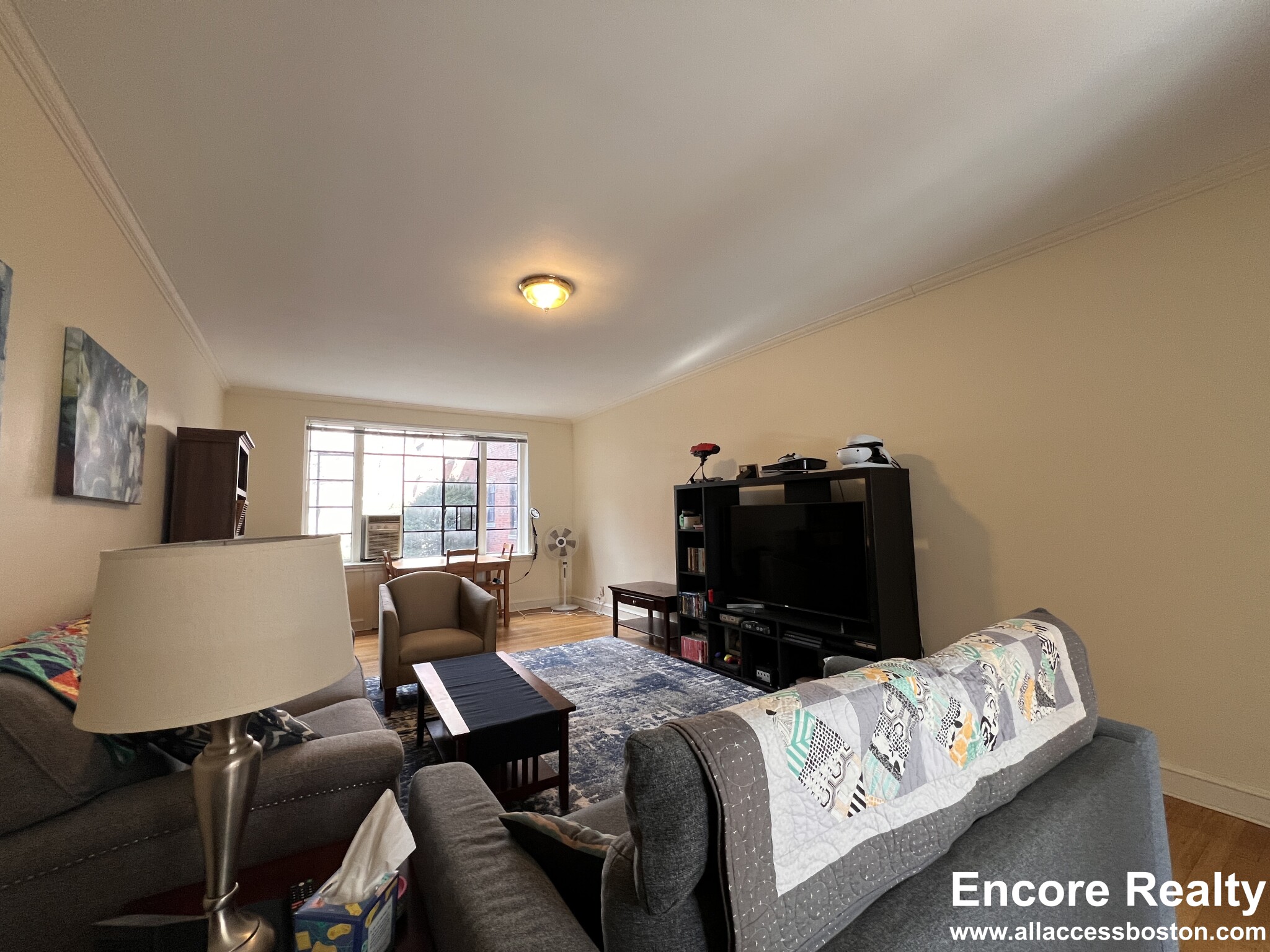 93 Longwood Ave, Coolidge Corner