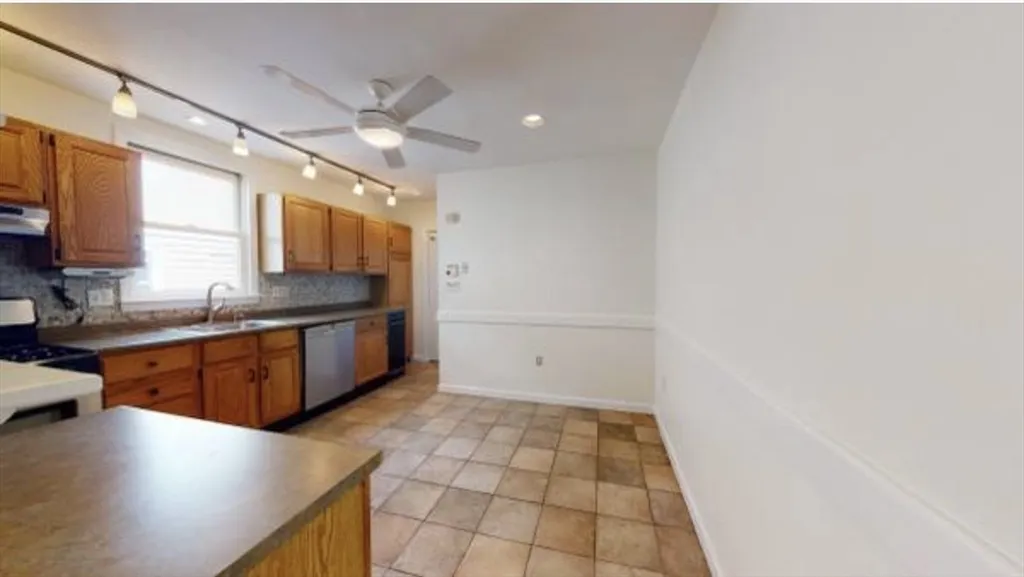 5 Seagrave Rd, North Cambridge