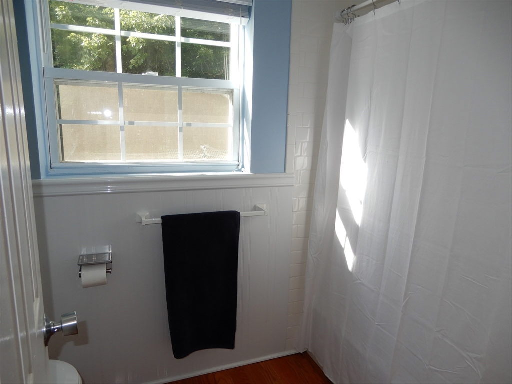 5 Bradshaw Ln, Foxboro