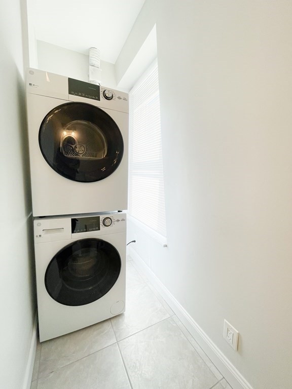 30 Woodbine, Roxbury