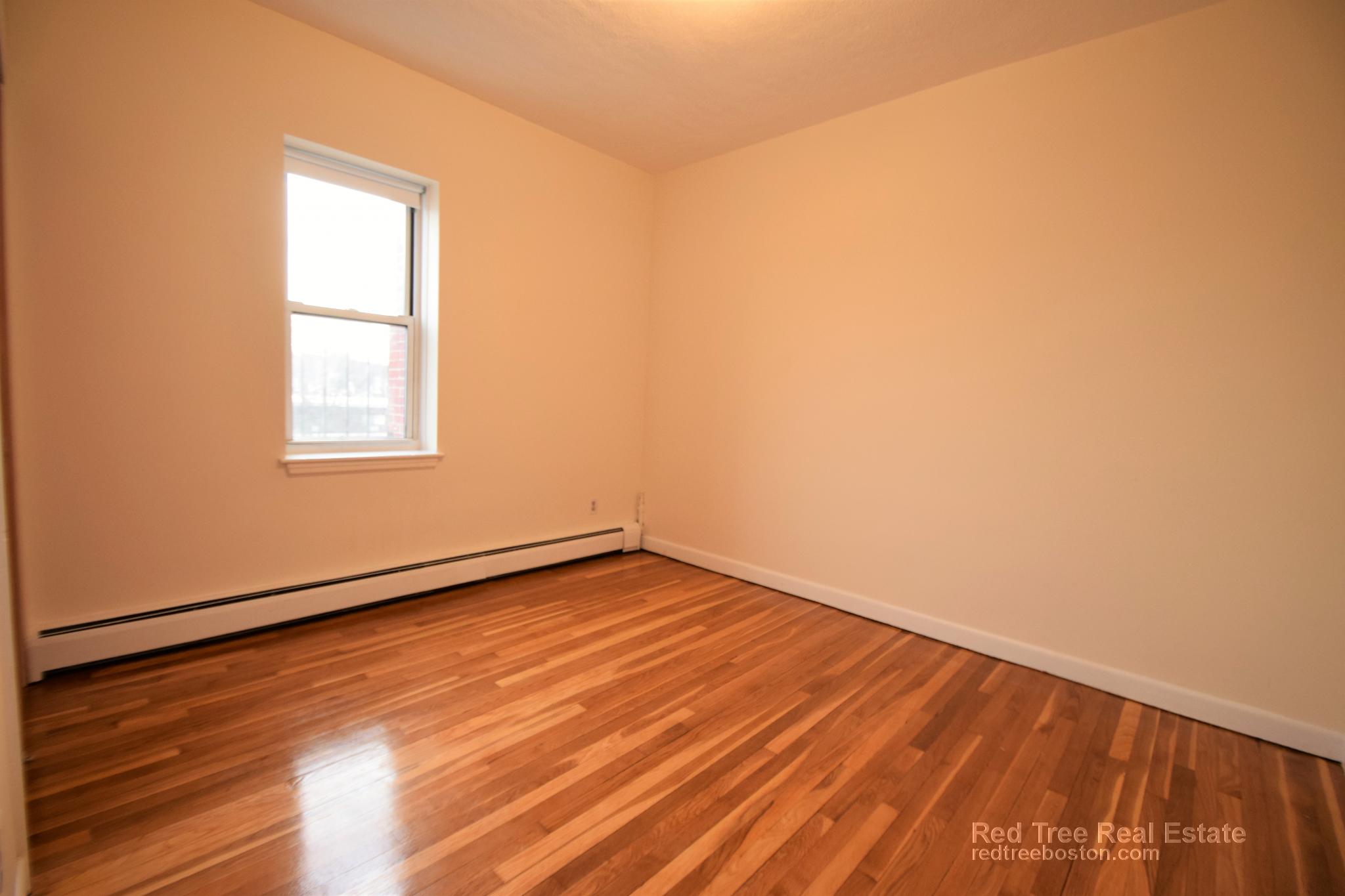 172 North Beacon St, Brighton