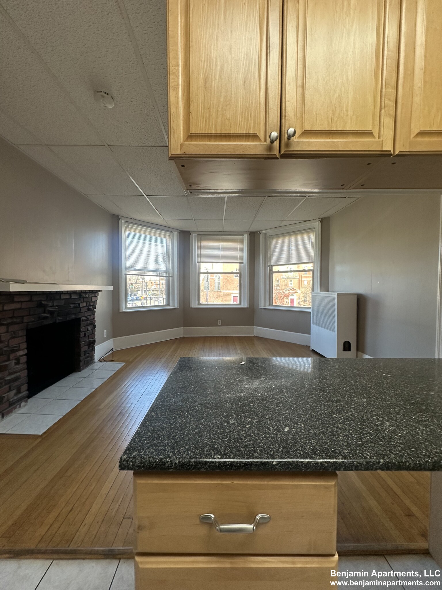 879 Beacon St, Fenway