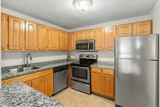 32 Whites Ave, Watertown