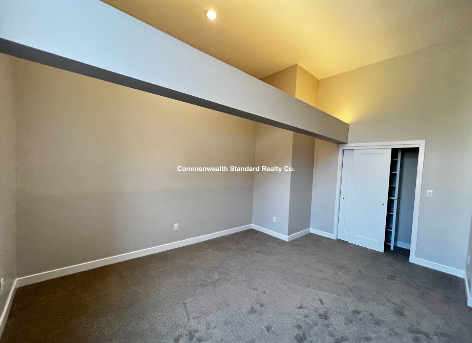 1661-1663 Washington St, South End