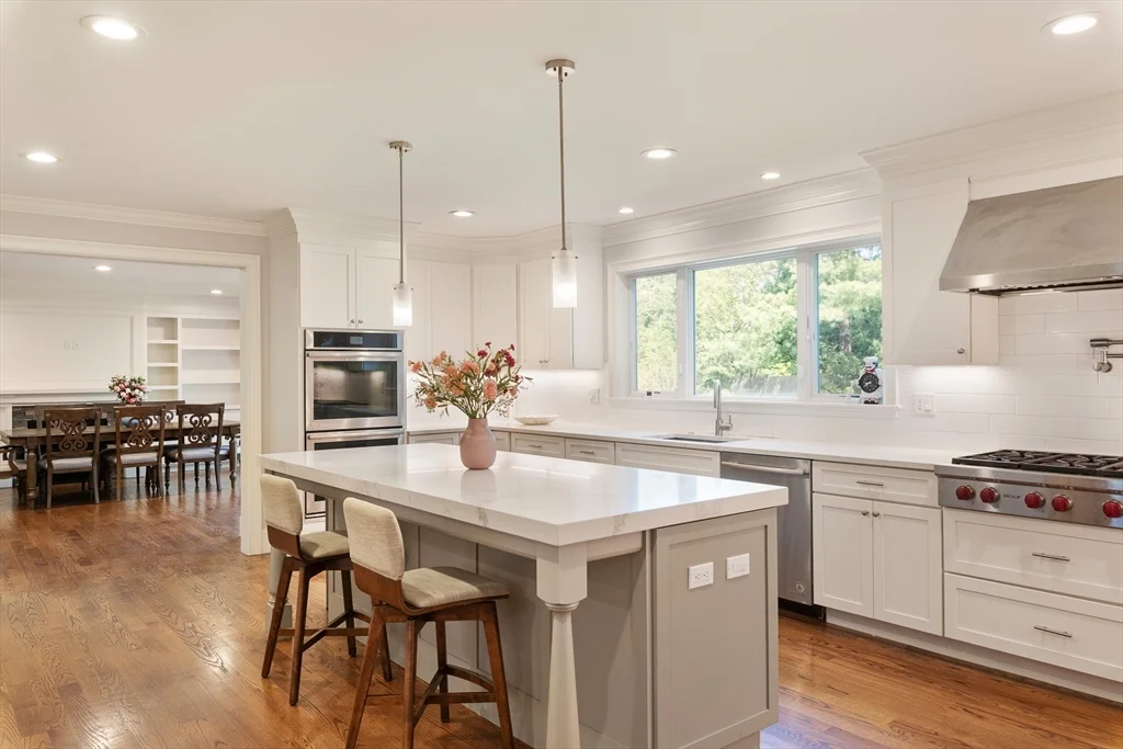 24 Dogwood Ln, Birds Hill