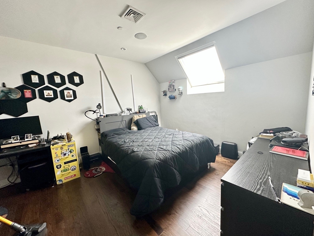 225 Dorchester St, South Boston