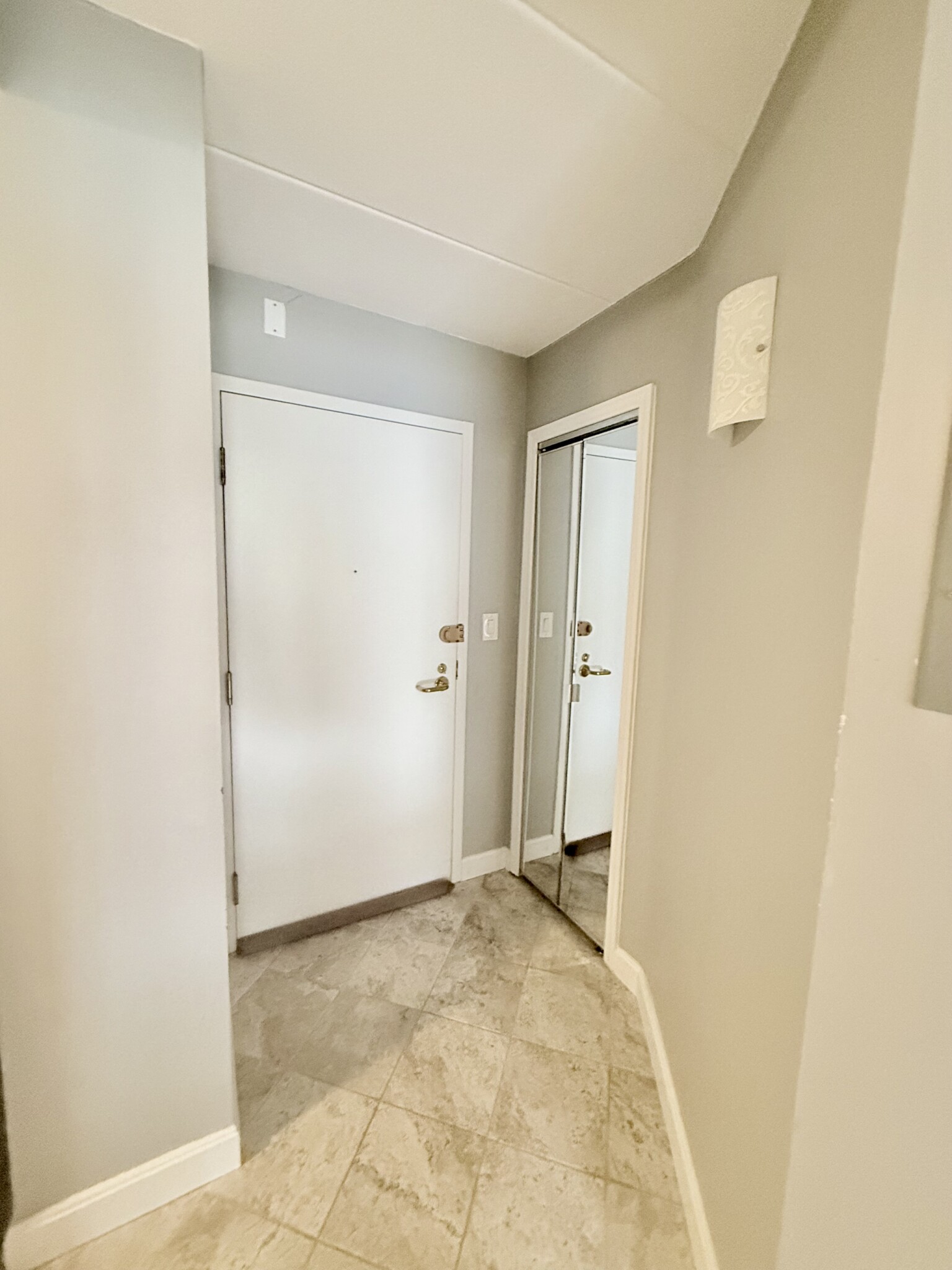 1933 Commonwealth Ave, Brighton