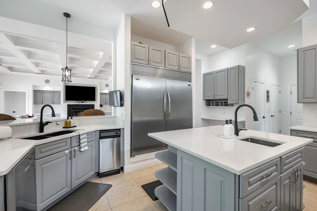 31 Cedar St, North Reading