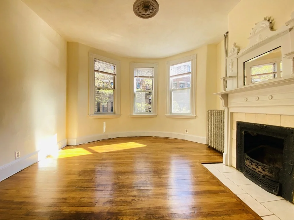 50 Saint Germain, Back Bay