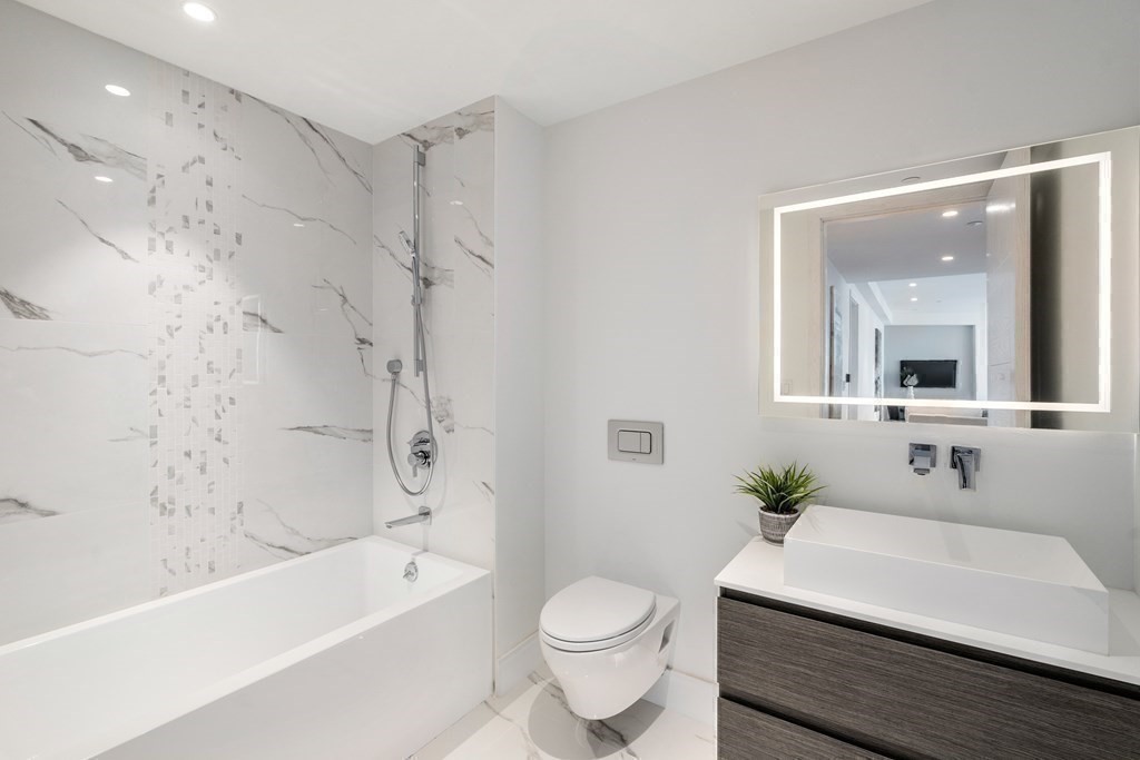 69 Walnut St, Brookline Village