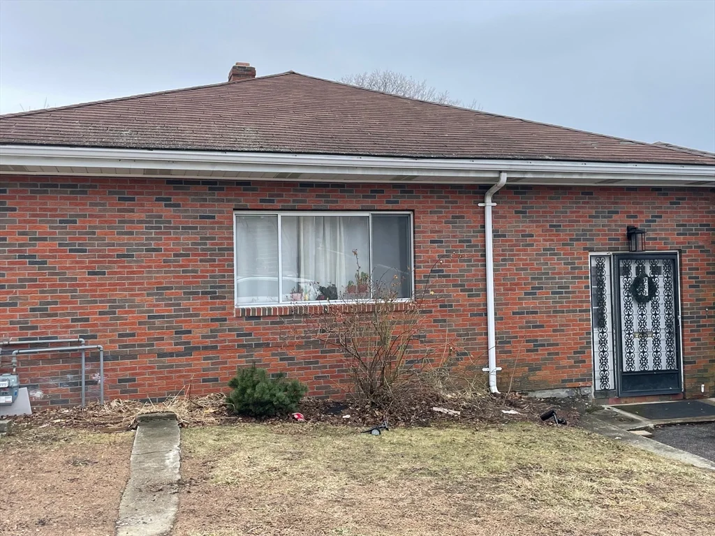 236 Palfrey St, Watertown