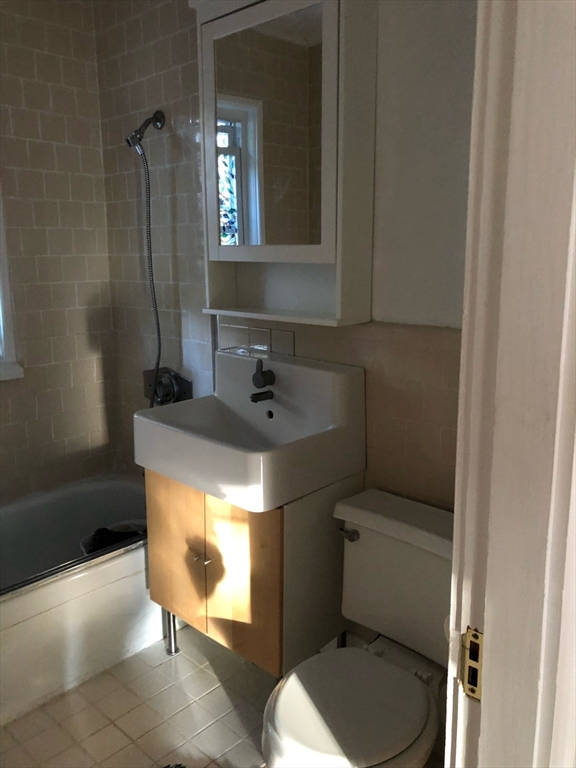 136 Walden, Neighborhood 9