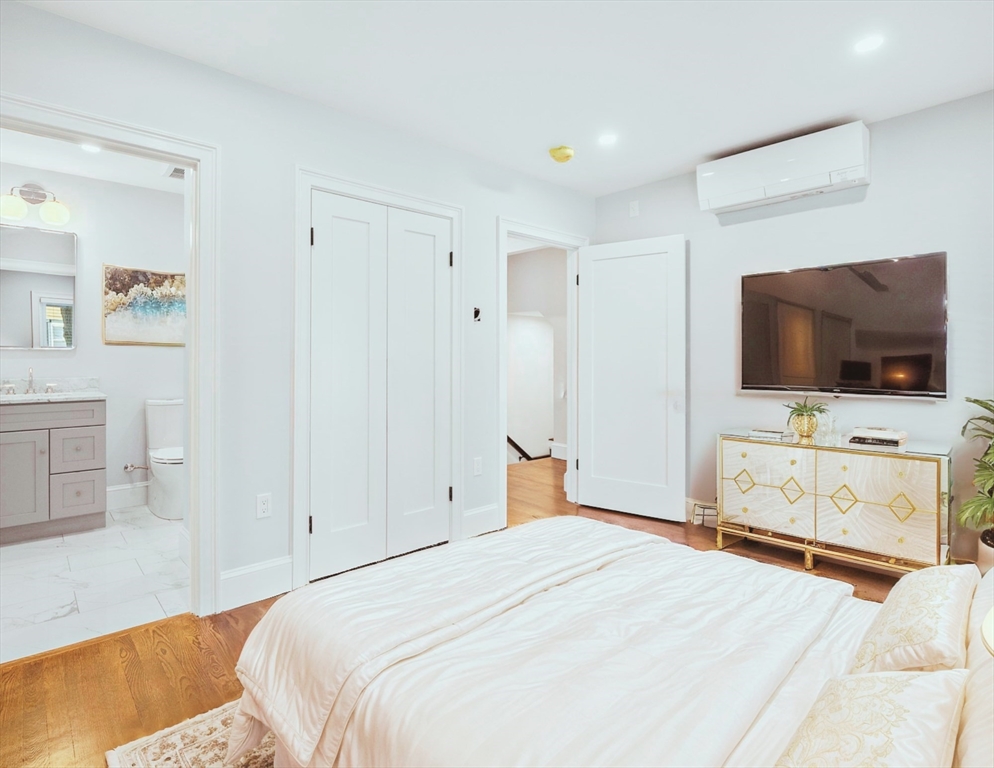 47 Mercer St, South Boston