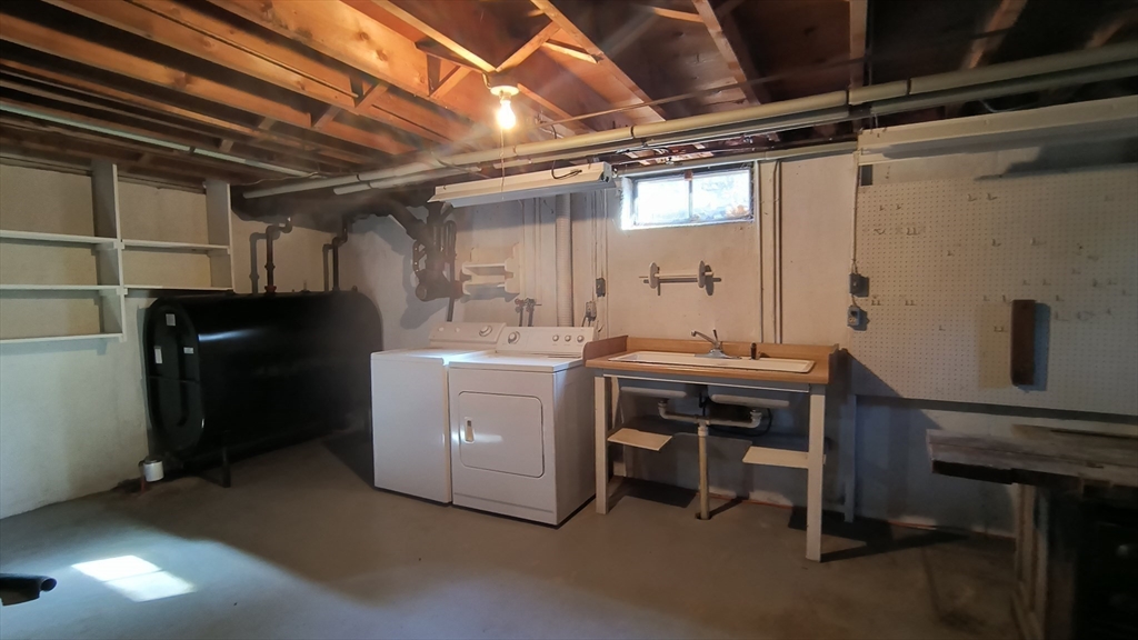 6 Streeter Rd, Paxton