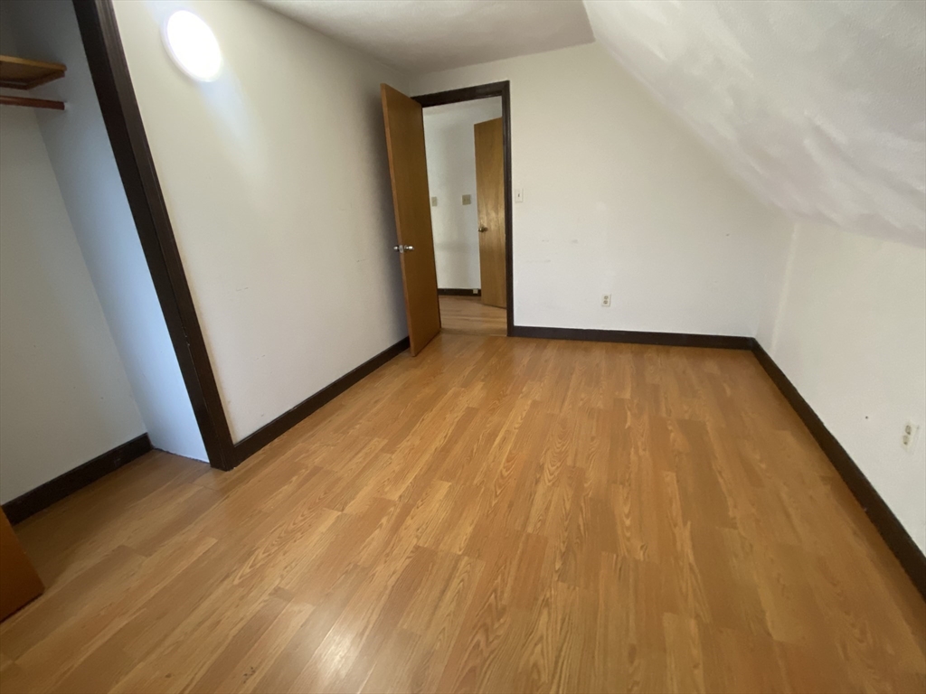 41 Hancock Ave, Medford