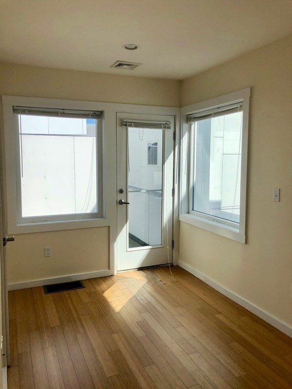 115 Charles St, Kendall Square