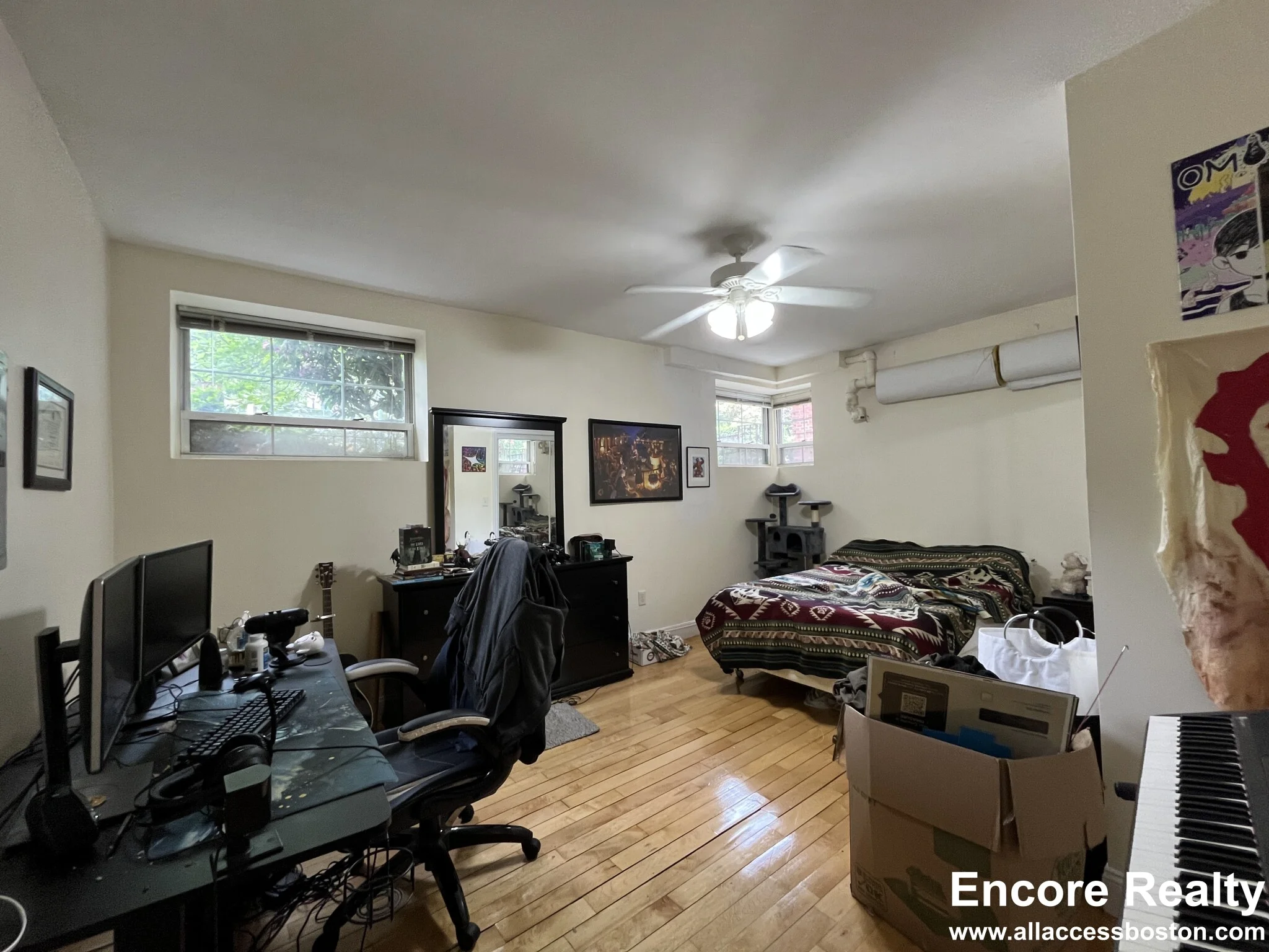 1555 Beacon St, Brookline