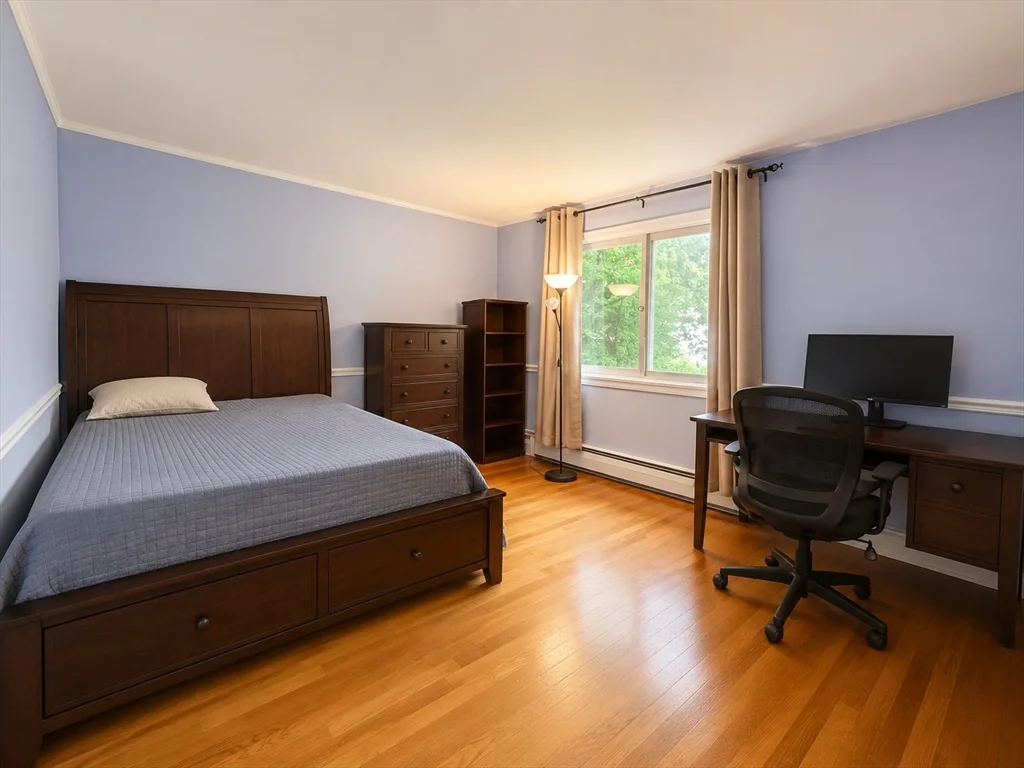 53 Lionel Ave, Waltham