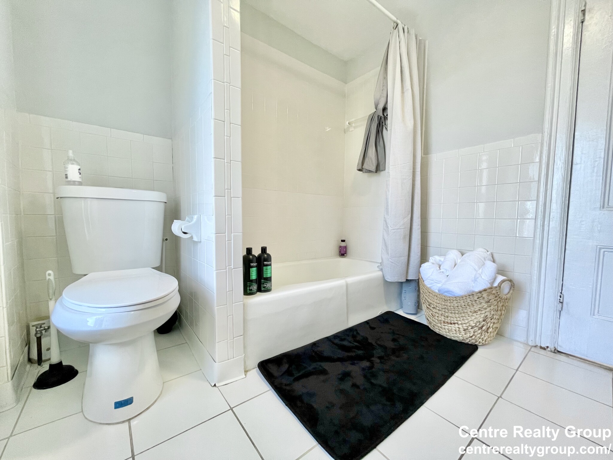 94 Mount Pleasant Ave, Roxbury