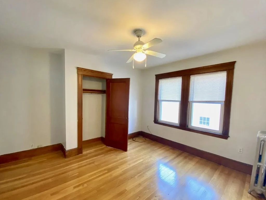 6 Dalton Rd, Belmont