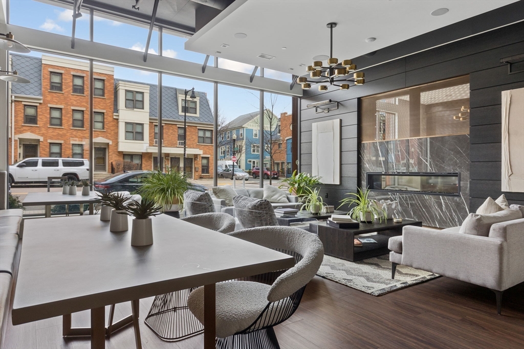 99 Sumner St, East Boston