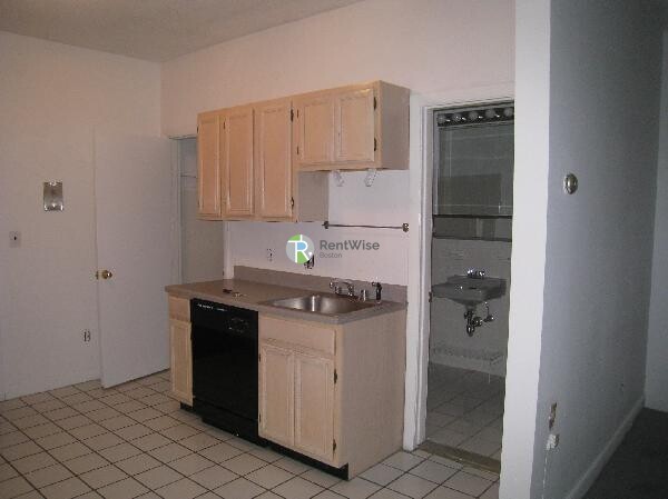 50 Evergreen St, Jamaica Plain