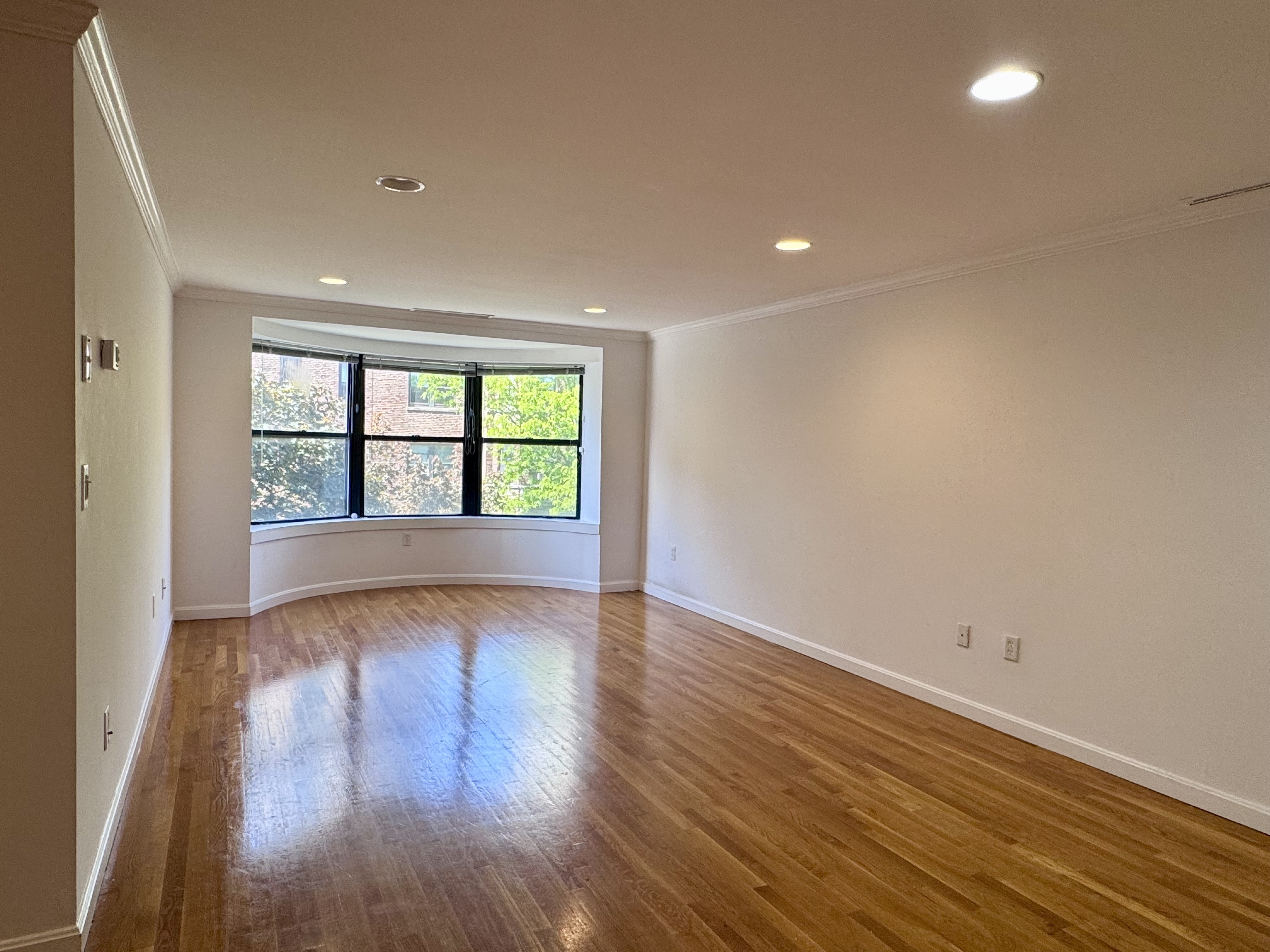 100 Jersey St, Fenway