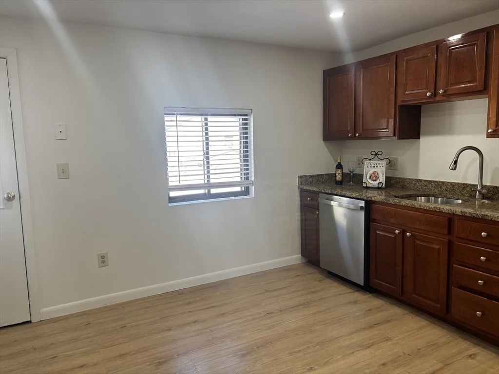 146 Willow St, Waltham