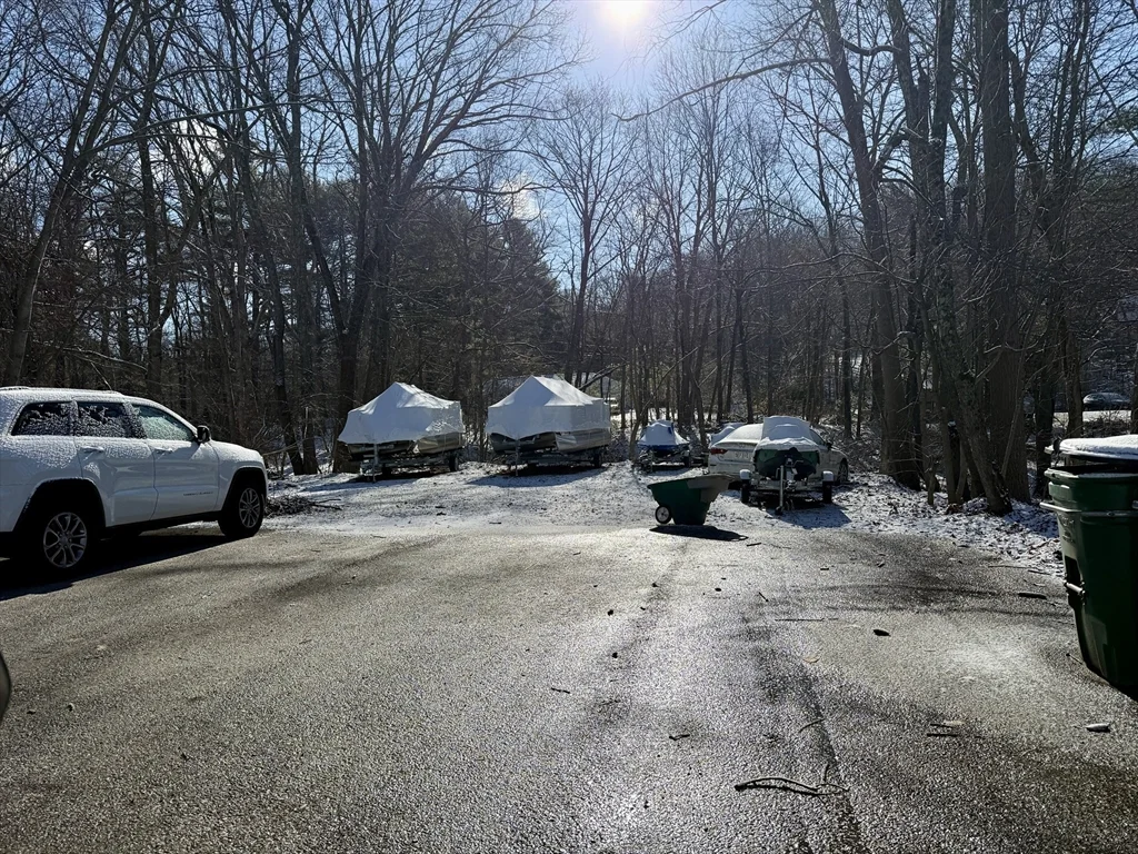 12 Oak Ln, Spencer