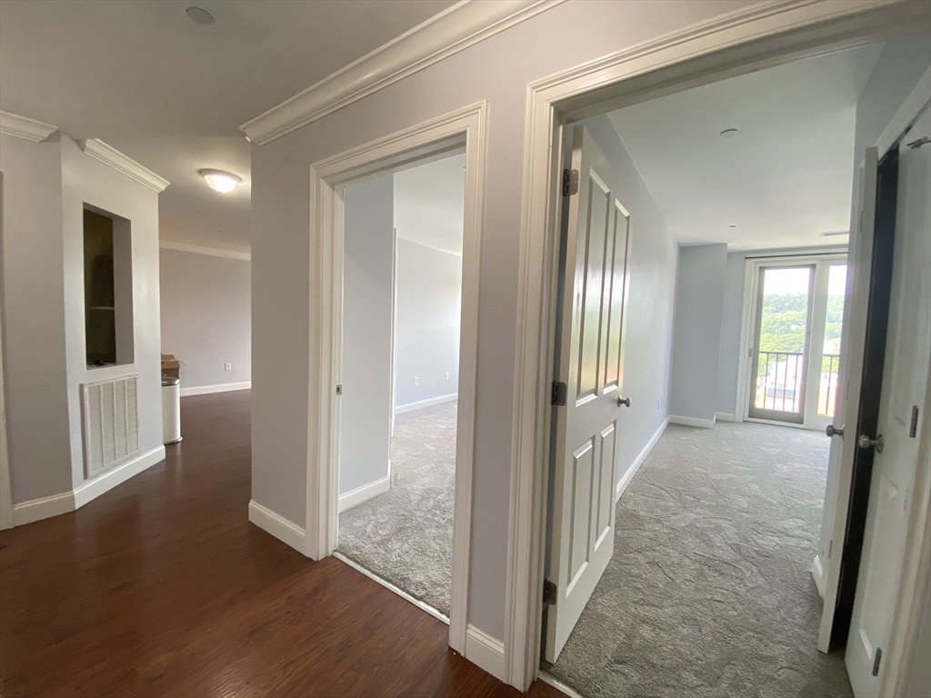 327 Centre St, Jamaica Plain