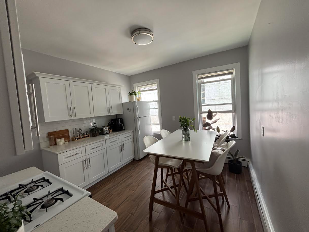 11 Houghton St, Ward Two