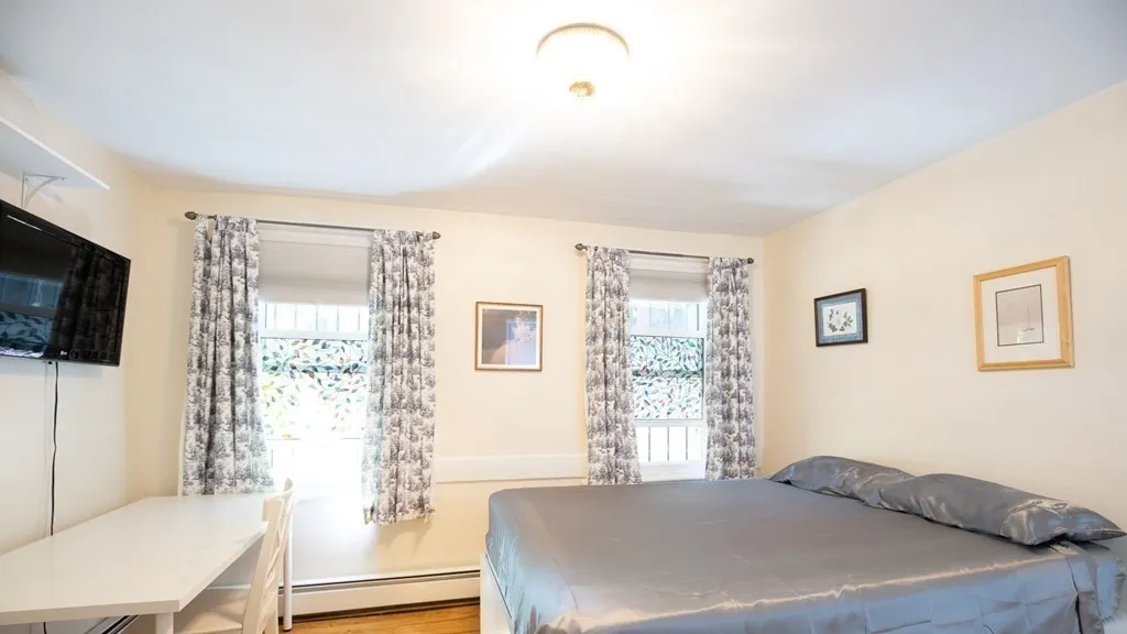 21 East Concord St, South End