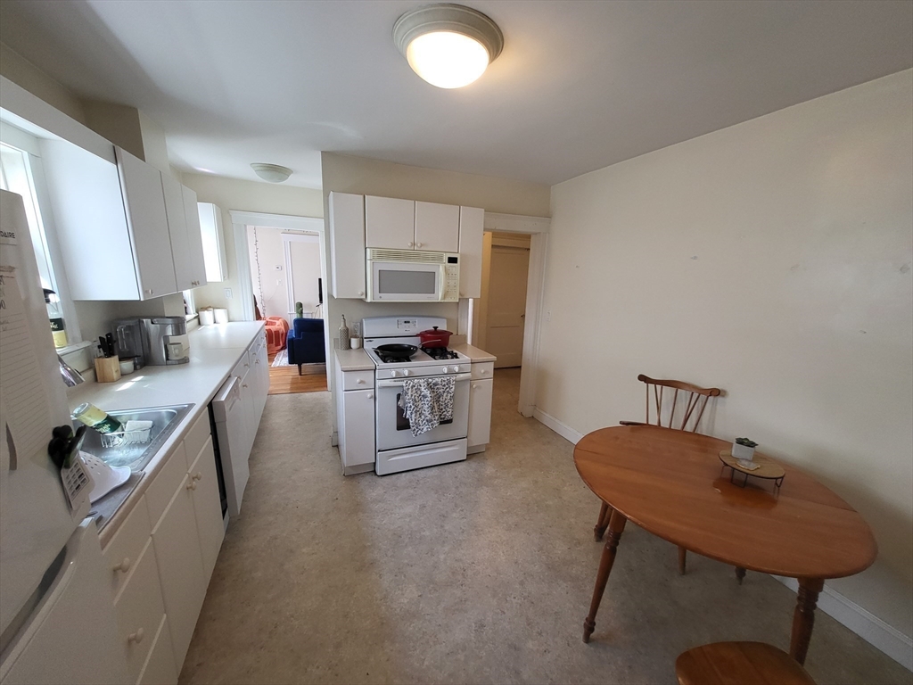 20 Morrison Ave, Powder House Square