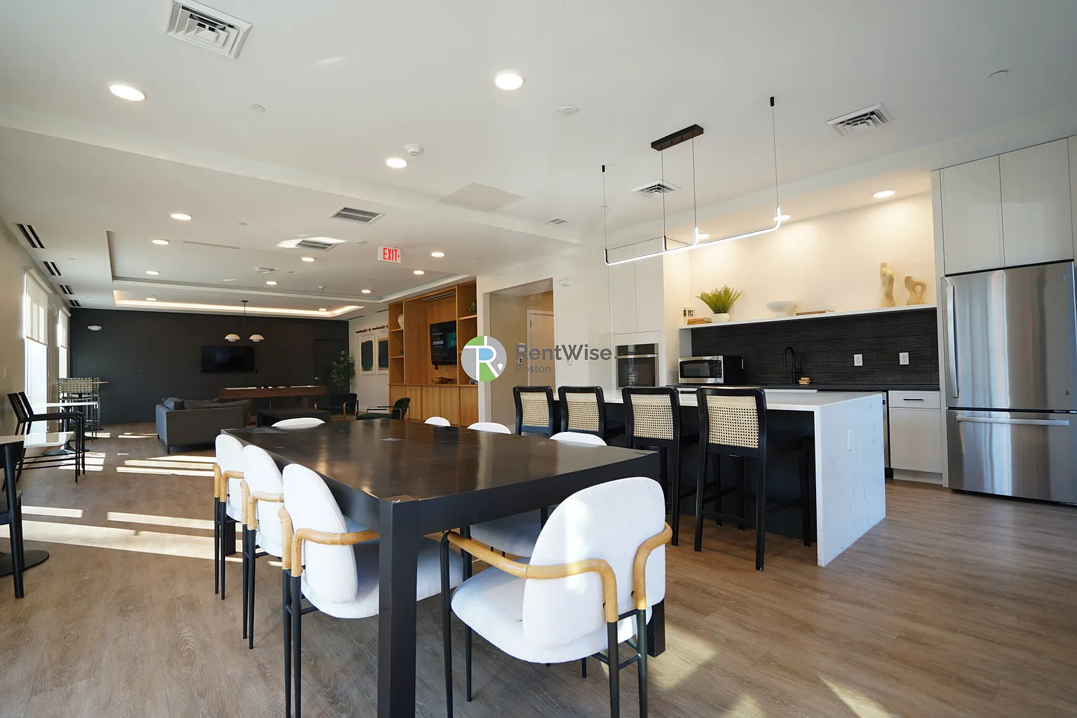 289 Walk Hill St, Roslindale