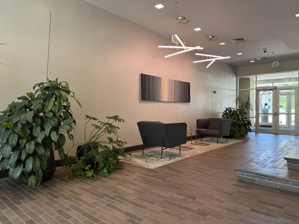 700 Harrison Ave, South End